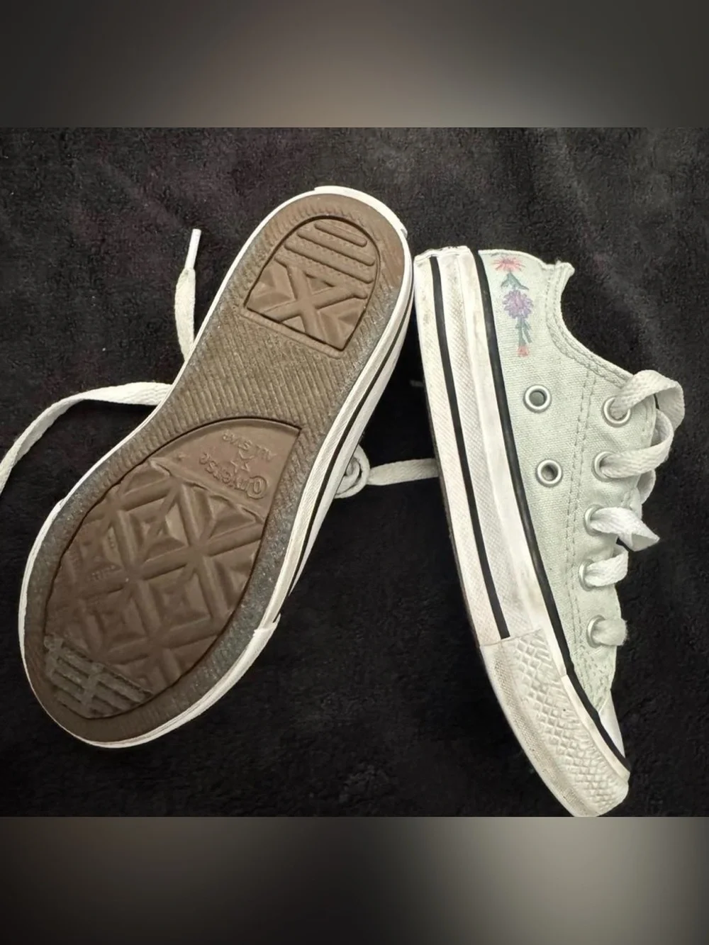 Converse Kids Low-Top Sneakers with Pastel Floral Embroidery - Light Mint